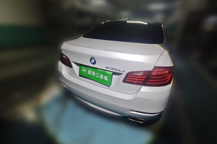 Used BMW 5 Series 2015 535Li Leading Model Rear
