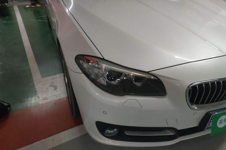 Used BMW 5 Series 2015 520i Elegant Edition Right Front Headlight