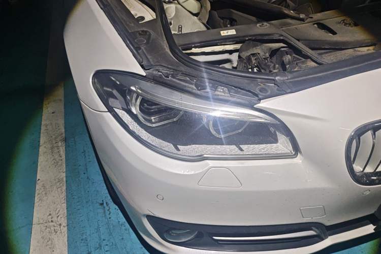 Used BMW 5 Series 2015 535Li Leading Model Right Front Headlight