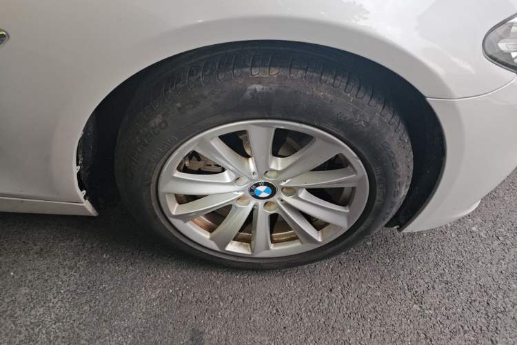 Used BMW 5 Series 2015 520i Elegant Edition Right Front Wheel Hub