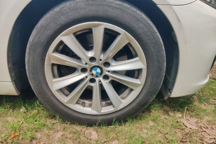 Used BMW 5 Series 2015 520i Elegant Edition Right Front Wheel Hub