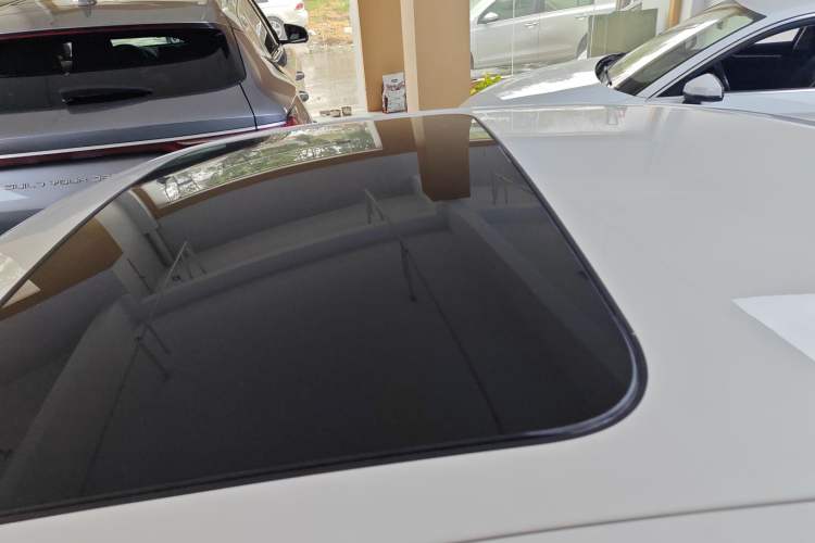 Used BMW 5 Series 2015 520i Elegant Edition Roof