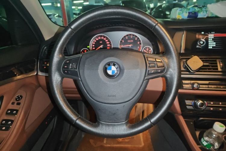 Used BMW 5 Series 2015 520i Elegant Edition Steering Wheel