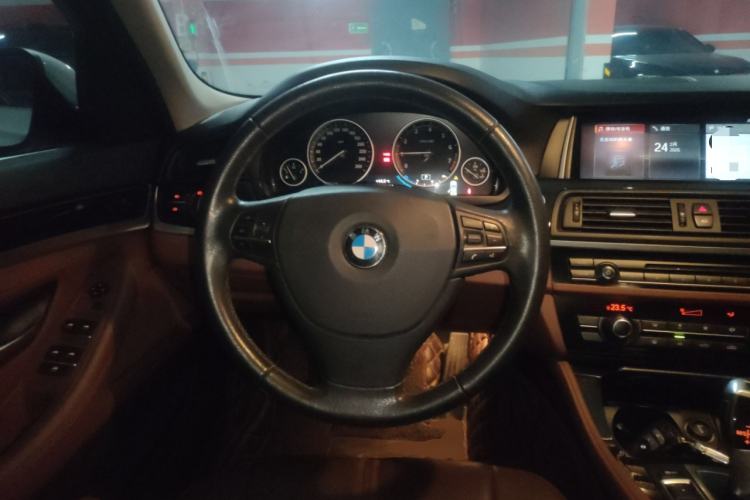 Used BMW 5 Series 2015 520i Elegant Edition Steering Wheel
