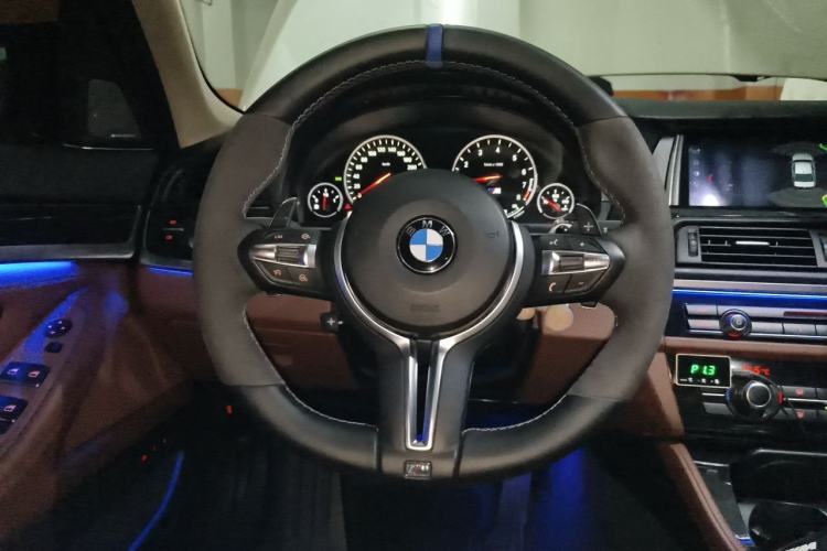 Used BMW 5 Series 2015 520i Elegant Edition Steering Wheel
