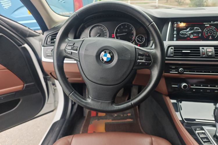 Used BMW 5 Series 2015 520i Elegant Edition Steering Wheel