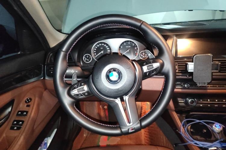 Used BMW 5 Series 2015 520i Elegant Edition Steering Wheel