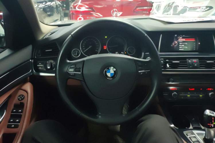 Used BMW 5 Series 2015 520i Elegant Edition Steering Wheel