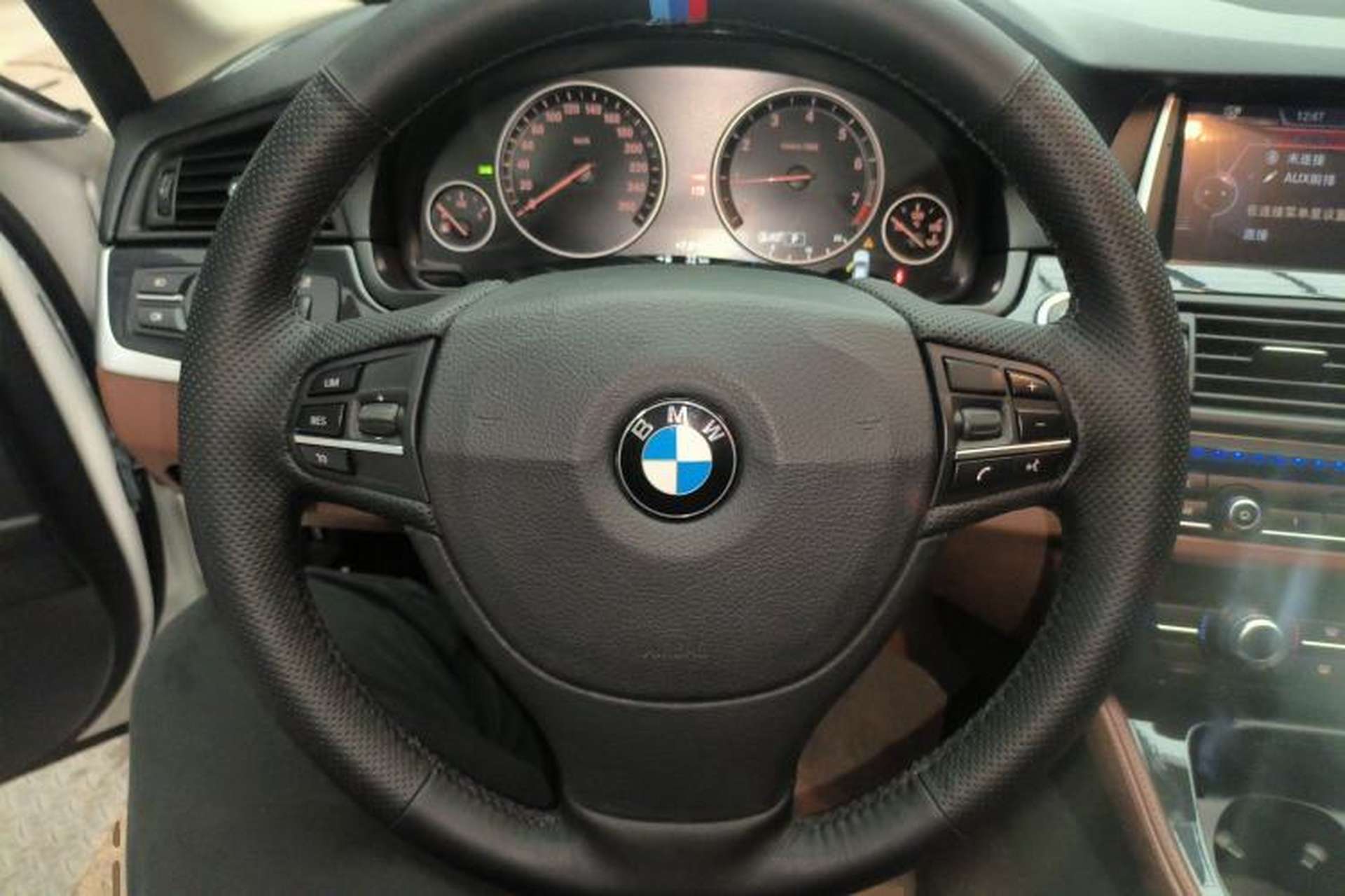 Used BMW 5 Series 2015 520i Elegant Edition Steering Wheel