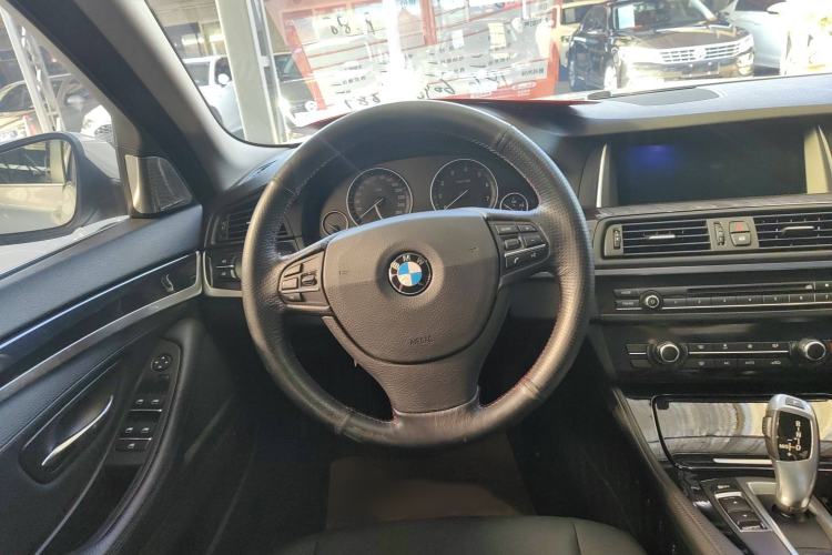 Used BMW 5 Series 2015 520i Elegant Edition Steering Wheel