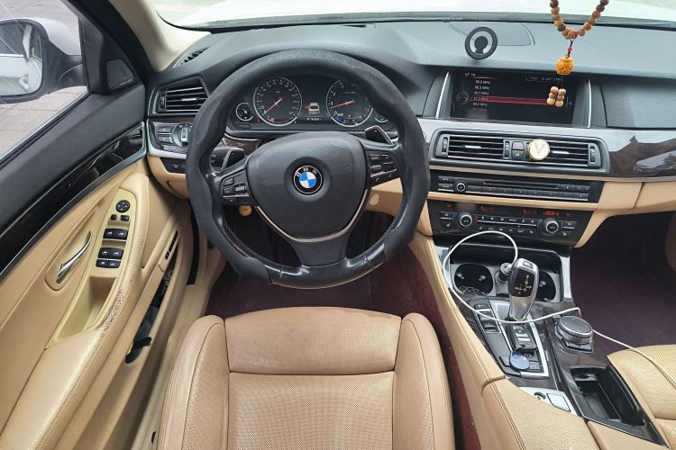 Used BMW 5 Series 2015 535Li Leading Model Steering Wheel