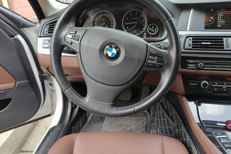 Used BMW 5 Series 2015 520i Elegant Edition Steering Wheel
