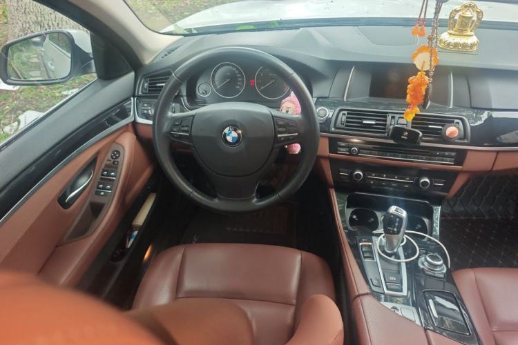 Used BMW 5 Series 2015 520i Elegant Edition Steering Wheel