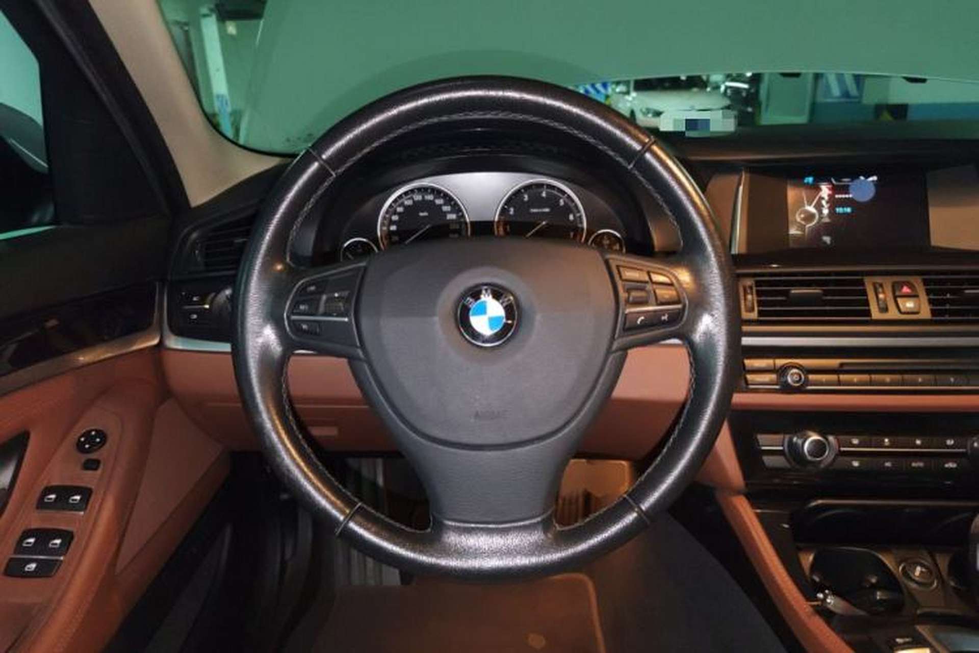 Used BMW 5 Series 2015 520i Elegant Edition Steering Wheel