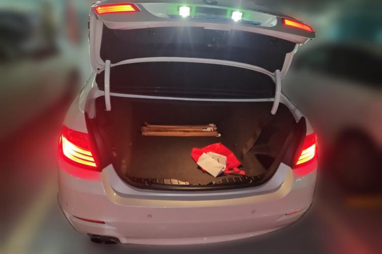 Used BMW 5 Series 2015 520i Elegant Edition Trunk