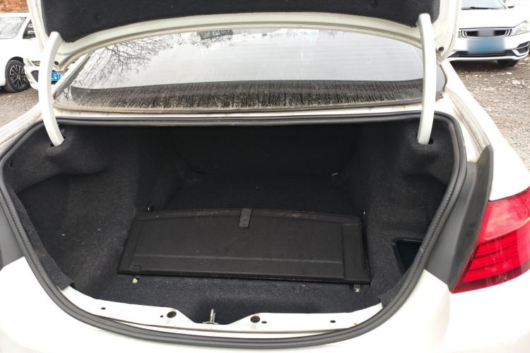 Used BMW 5 Series 2015 520i Elegant Edition Trunk