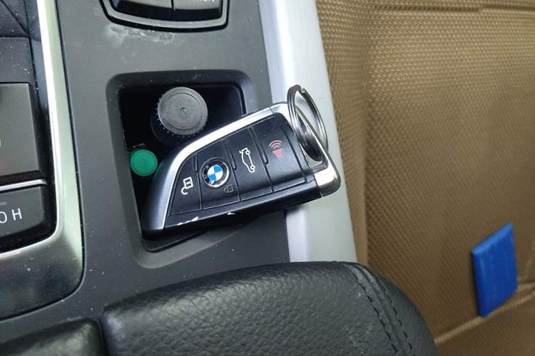 Used BMW 5 Series  Vehicle Key