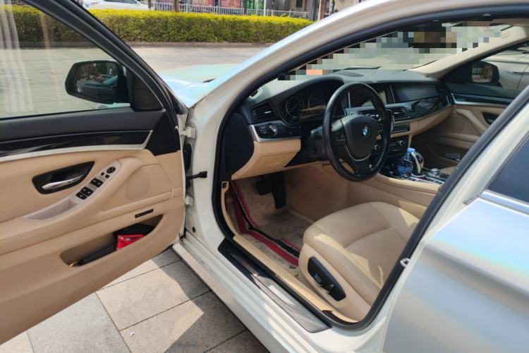 Used BMW 5 Series 2016 528i 2.0T Automatic Transmission Middle East Driver Seat