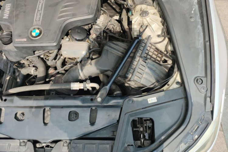 Used BMW 5 Series 2016 528i 2.0T Automatic Transmission Middle East Engine Bay Left
