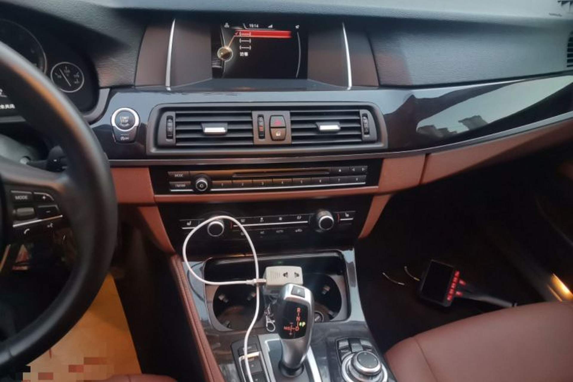 Used BMW 5 Series 2017 525Li Leading Model Audio And AC Panel