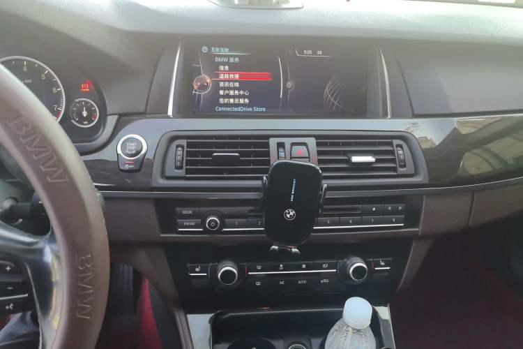 Used BMW 5 Series 2017 525Li Luxury Design Package Audio And AC Panel