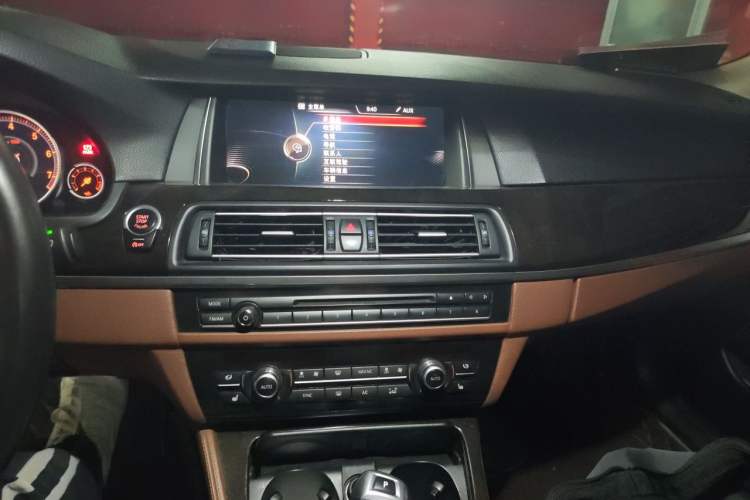 Used BMW 5 Series 2017 528Li Leading Model Audio And AC Panel