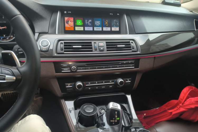 Used BMW 5 Series 2017 525Li Luxury Design Package Audio And AC Panel