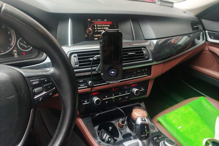 Used BMW 5 Series 2017 520Li Elegant Edition Audio And AC Panel