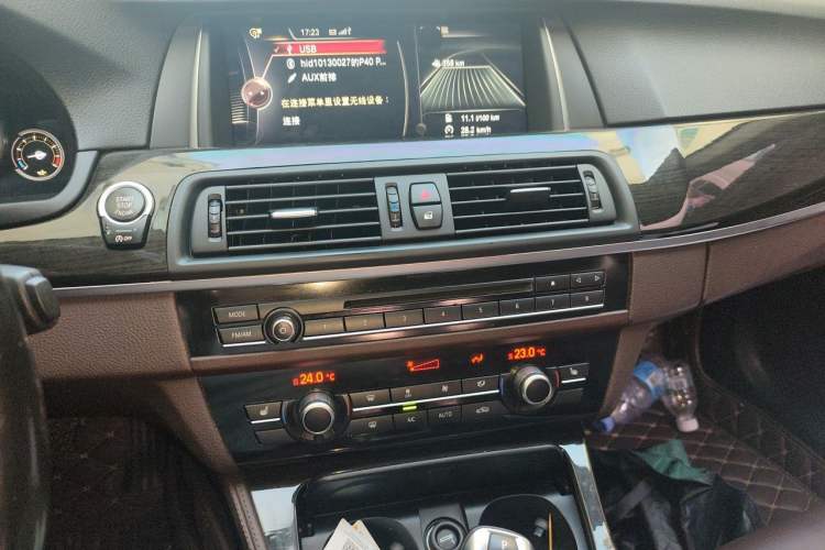Used BMW 5 Series 2017 525Li Luxury Design Package Audio And AC Panel