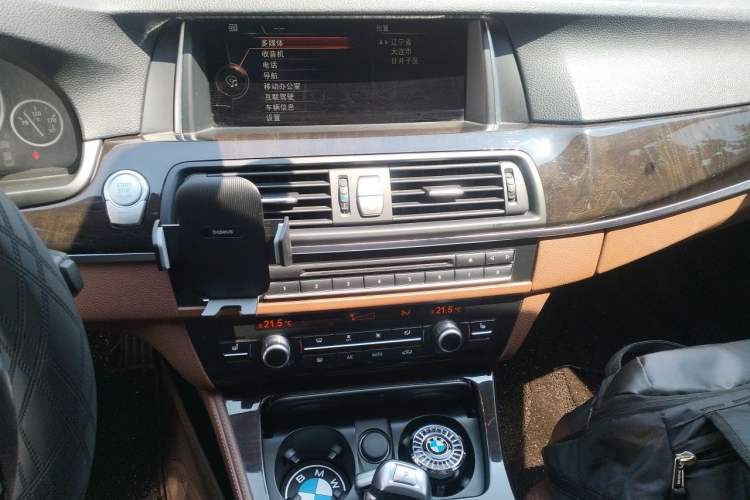 Used BMW 5 Series 2017 525Li Leading Model Audio And AC Panel