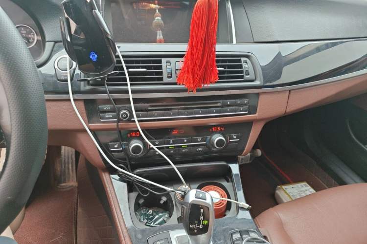 Used BMW 5 Series 2017 520Li Elegant Edition Audio And AC Panel
