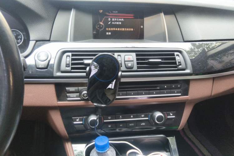 Used BMW 5 Series 2017 520Li Elegant Edition Audio And AC Panel