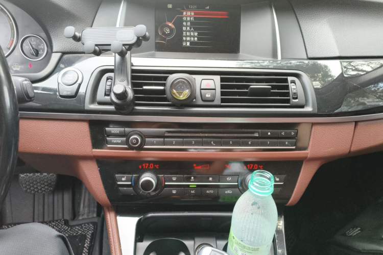 Used BMW 5 Series 2017 520Li Elegant Edition Audio And AC Panel