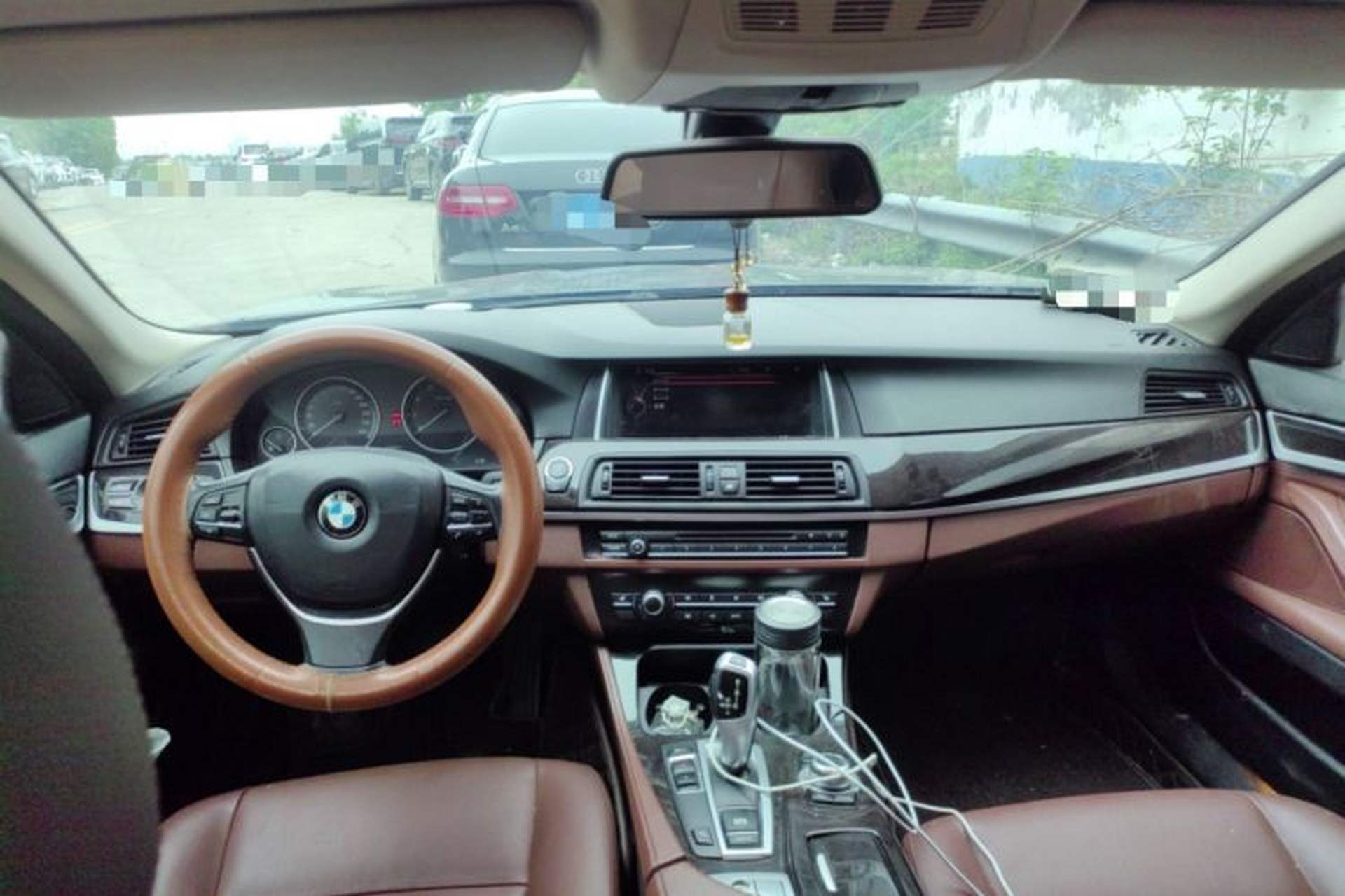 Used BMW 5 Series 2017 525Li Leading Model Center Console