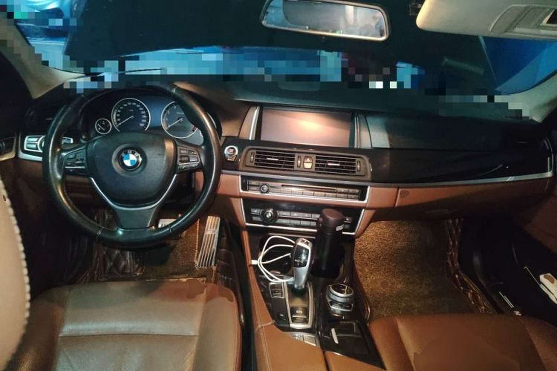 Used BMW 5 Series 2017 520Li Elegant Edition Center Console