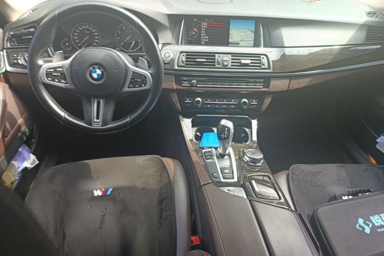 Used BMW 5 Series 2017 525Li Luxury Design Package Center Console