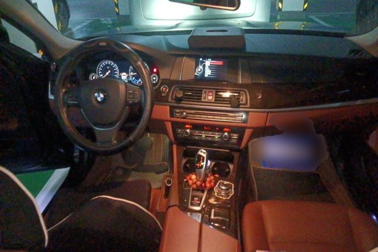 Used BMW 5 Series 2017 525Li Leading Model Center Console