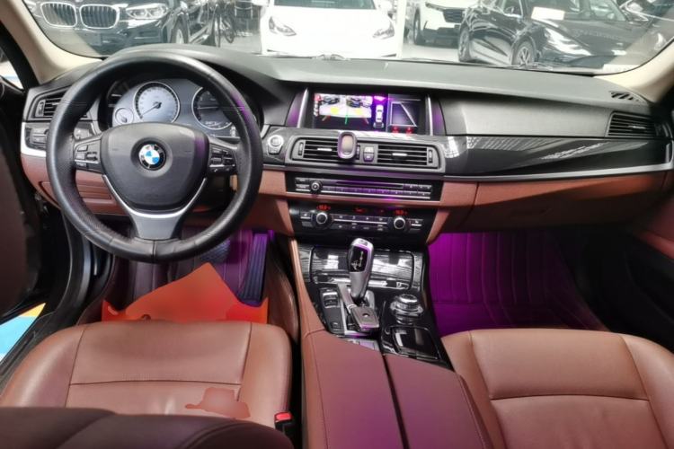 Used BMW 5 Series 2017 520Li Elegant Edition Center Console