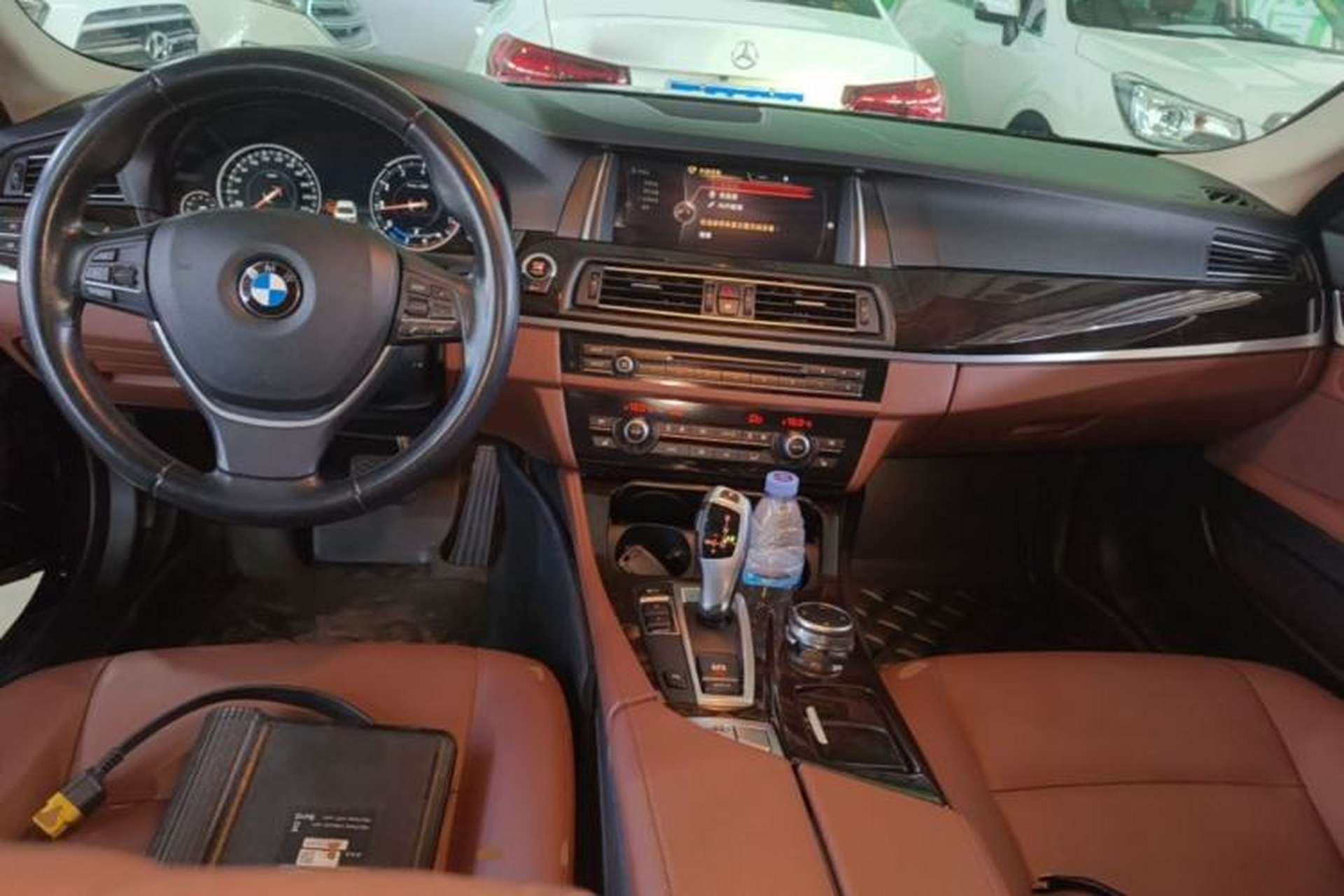 Used BMW 5 Series 2017 528Li Leading Model Center Console