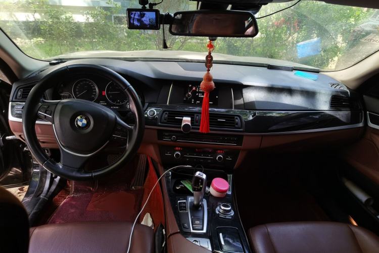 Used BMW 5 Series 2017 520Li Elegant Edition Center Console