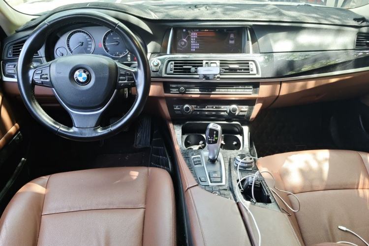Used BMW 5 Series 2017 520Li Elegant Edition Center Console