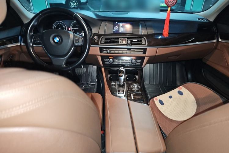 Used BMW 5 Series 2017 525Li Leading Model Center Console
