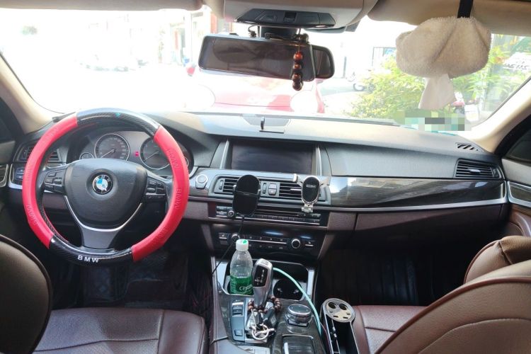 Used BMW 5 Series 2017 525Li Luxury Design Package Center Console