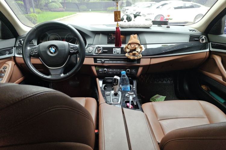 Used BMW 5 Series 2017 520Li Elegant Edition Center Console