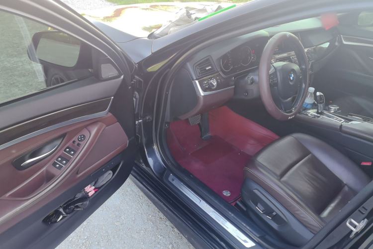 Used BMW 5 Series 2017 525Li Luxury Design Package Driver Seat