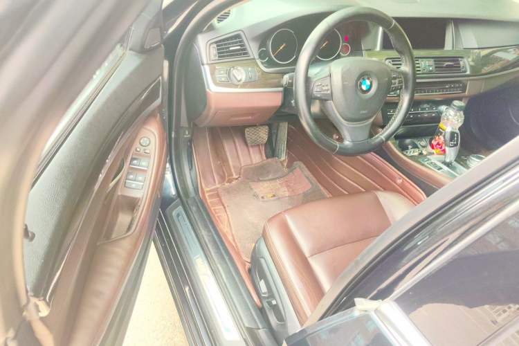 Used BMW 5 Series 2017 525Li Luxury Design Package Driver Seat