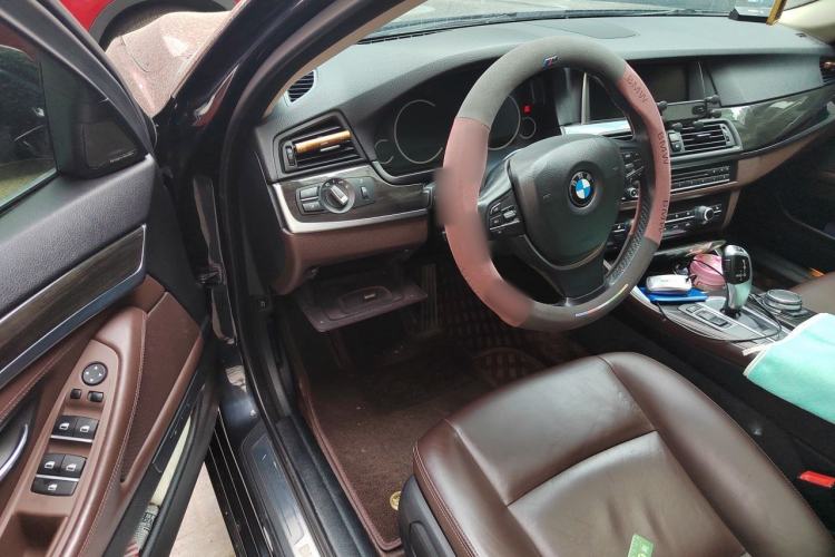 Used BMW 5 Series 2017 525Li Luxury Design Package Driver Seat