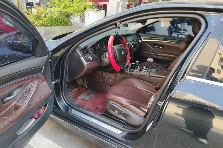 Used BMW 5 Series 2017 525Li Luxury Design Package Driver Seat
