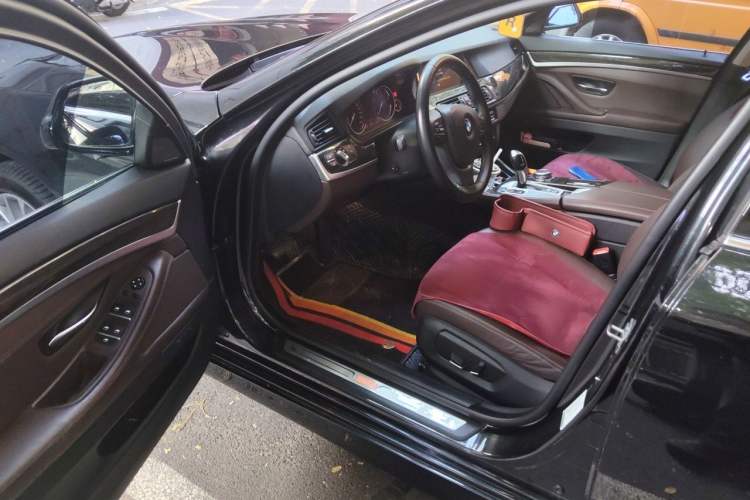 Used BMW 5 Series 2017 525Li Luxury Design Package Driver Seat
