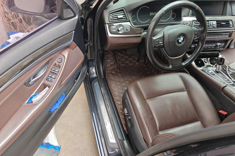 Used BMW 5 Series 2017 525Li Luxury Design Package Driver Seat